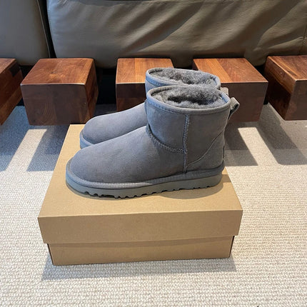 Classic Short Women's 2027 New Winter Warm Wool Thick Sole Genuine Leather And Fur Snow Boots