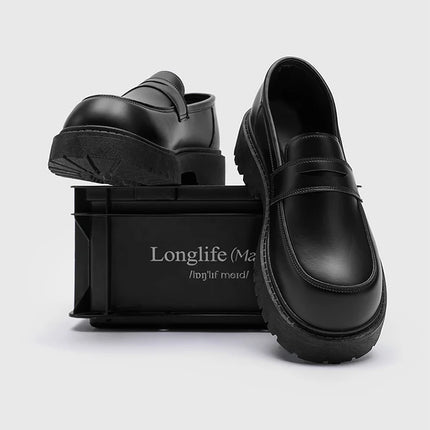 Mocassini STRONGSHEN scarpe da uomo in pelle con suola spessa scarpe da lavoro formali nere in stile britannico scarpe Casual Slip-On di lusso di moda
