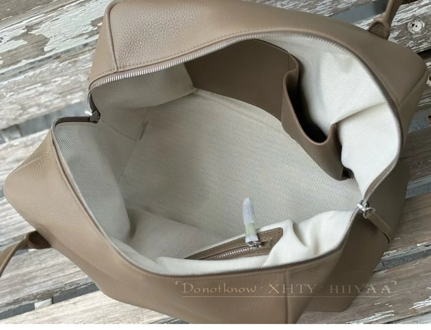 XHTY Genuine Leather Shoulder Bag Underarm Bag Women Soft Large Capacity Bowling Bag Simple Fashion Top Layer Cowhide New Model