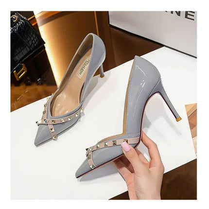 Nuovo 2025 Nail Head Tacchi alti Colore nudo Scarpe da lavoro professionali Donna Scarpe singole sexy Occasioni casual Materiale in micro fibra platinumshop