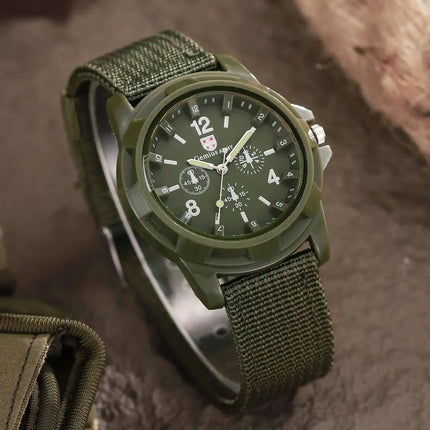 Orologi militari da uomo casual Orologio da polso sportivo al quarzo Cinturino in nylon Orologio da uomo Relogio Masculino (senza scatola) platinumshop