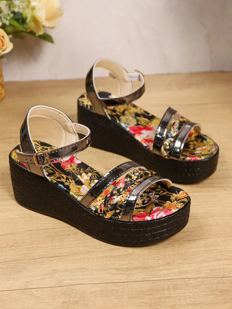 Sandali con Zeppa da Donna 2026 Nuova Collezione Estiva Scarpe Firmate di Alta Qualità Sandali con Plateau Casual da Esterno per Donna