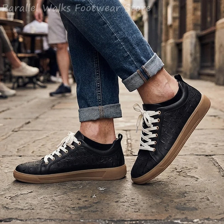 Mens Embossed Texture Casual Sneakers Lace Up Breathable Gum Sole Flat Walking Skateboard Shoes Luxury Design Footwear for Men