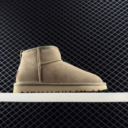 2026 HOT  Winter Snow Boots Thick-soled Women's Boots Real Sheepskin Wool Warmer Ladies Heightening Shoes Platform Luxur