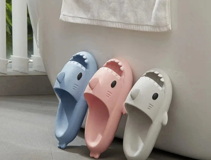 Moda Donna EVA Shark Pantofole Ragazze Bagno Scivoli antiscivolo Sandali da casa morbidi e confortevoli per adulti Infradito da uomo in tinta unita