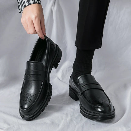 Scarpe Casual con suola spessa di lusso primaverile mocassini Penny neri da uomo scarpe eleganti da ufficio marrone per Mentênis masculino
