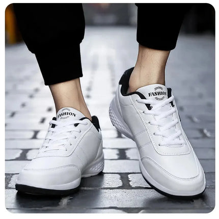 Scarpe da ginnastica da uomo Scarpe casual sportive Scarpe da passeggio da uomo in pelle per esterni Quattro stagioni Fondo morbido