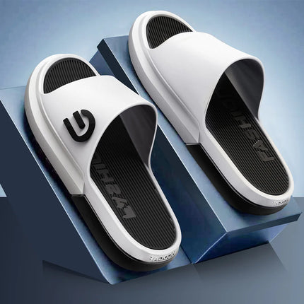 Pantofole da uomo alla moda Suola morbida in PVC Scivoli antiscivolo Infradito da spiaggia casual all'aperto Pantofole da bagno per la casa Nuovo sandalo