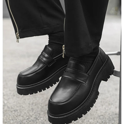 Mocassini STRONGSHEN scarpe da uomo in pelle con suola spessa scarpe da lavoro formali nere in stile britannico scarpe Casual Slip-On di lusso di moda
