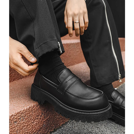 Mocassini STRONGSHEN scarpe da uomo in pelle con suola spessa scarpe da lavoro formali nere in stile britannico scarpe Casual Slip-On di lusso di moda