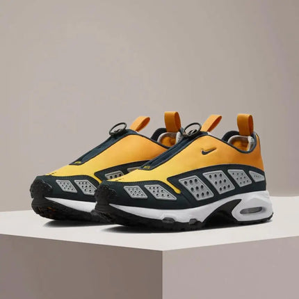 Scarpe da corsa con imbottitura d'aria da donna Nike (NIKE) AIR MAX SNDR: comode, antiscivolo, resistenti, eleganti e versatili HJ8080-700
