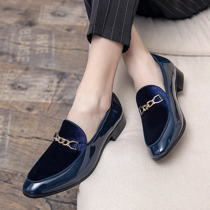 Mocassini da uomo in pelle scamosciata dal design di lusso Nero Blu Rosso Scarpe eleganti casual per discoteca Party Monk Strap Scarpe da uomo Taglia 38-47