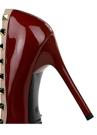 2025 Nuovo Sexy Nero Sottile Tacchi Alti 10.5 Centimetri Scarpe da Donna Testa A Punta Rivetto Pompe da Donna in Pelle Verniciata Stiletto Scarpe da Discoteca platinumshop