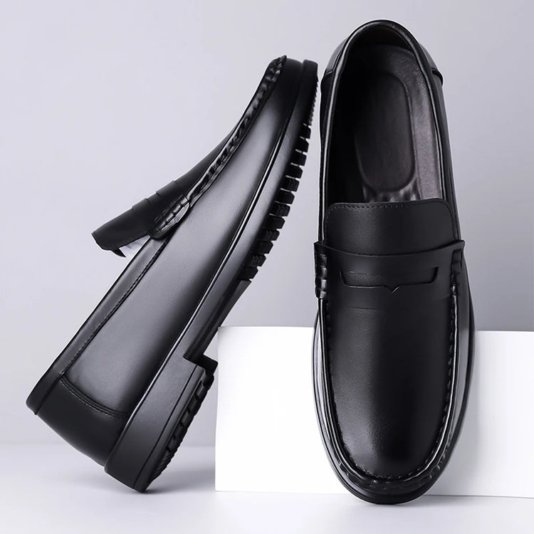 Mocassini in Pelle da Uomo Estate 2026, Scarpe Casual Slip-on Traspiranti, Comode per Camminare e per l'Ufficio