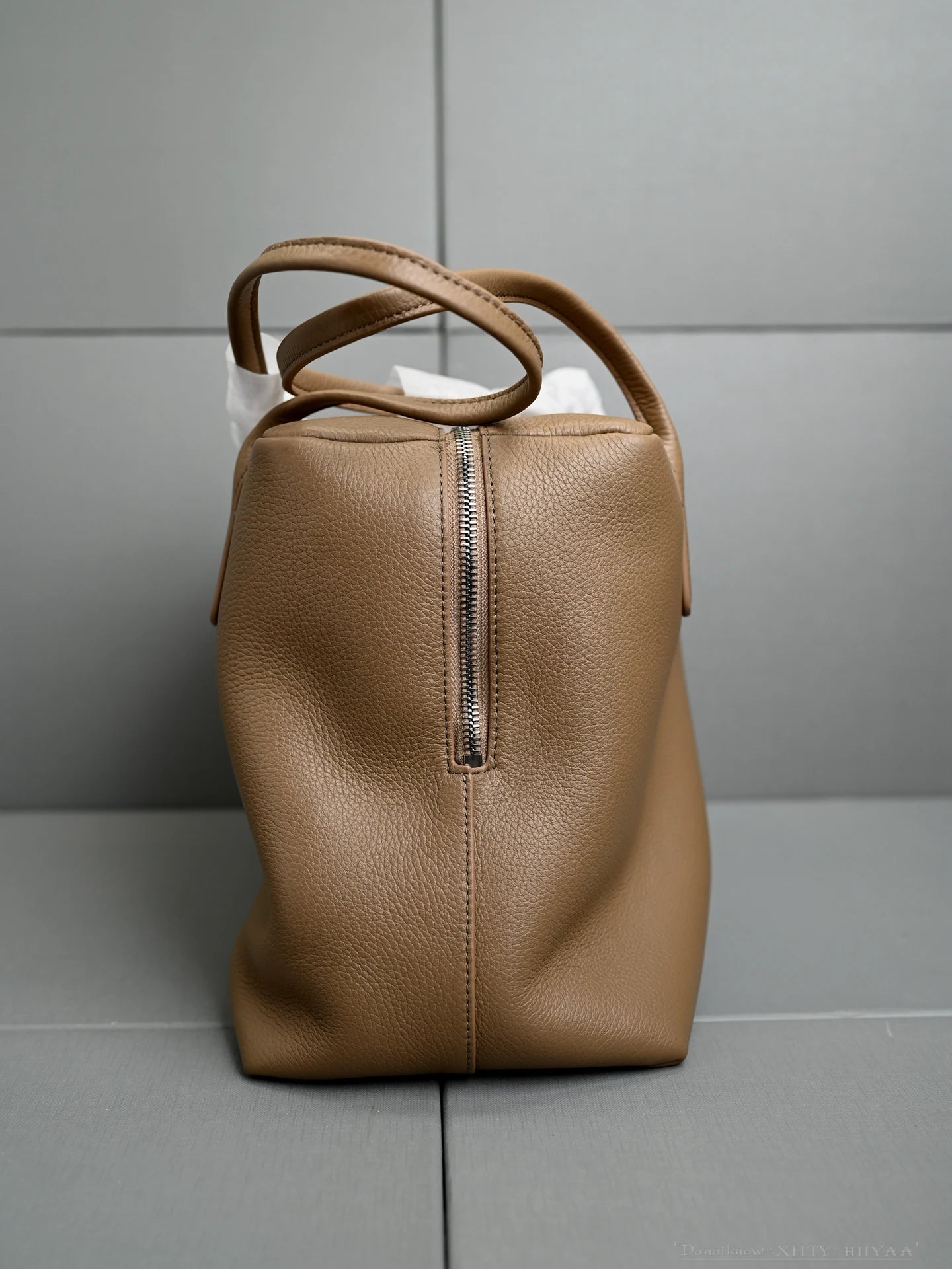 XHTY Genuine Leather Shoulder Bag Underarm Bag Women Soft Large Capacity Bowling Bag Simple Fashion Top Layer Cowhide New Model