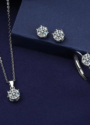 Collana classica di lusso super lucida con ciondolo in moissanite a sei artigli Set di orecchini ad anello da 1 carato per set di gioielli da sposa da donna PlatiNum