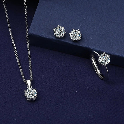 Collana classica di lusso super lucida con ciondolo in moissanite a sei artigli Set di orecchini ad anello da 1 carato per set di gioielli da sposa da donna PlatiNum