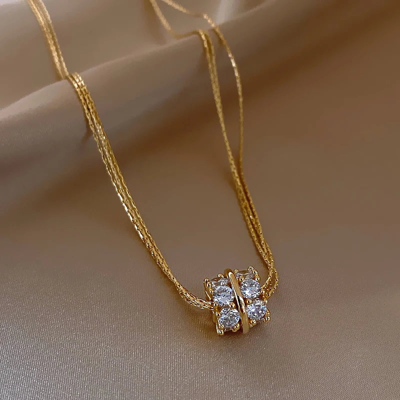 2024 Collana con pendente a cerchio in zircone con catena color oro multistrato di nuovo design per accessori di gioielli di lusso da donna per la festa nuziale