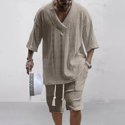 2024 Pantaloncini casual primaverili ed estivi Set T-shirt e pantaloncini a maniche corte con scollo a V in due pezzi da uomo Street Wear Set lavorato a maglia platinumshop