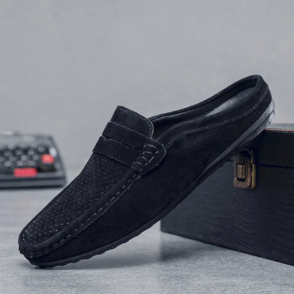 Muli da uomo scarpe Casual in pelle scamosciata leggera nuovi uomini pigro per il tempo libero mezze pantofole traspiranti Slip on scarpe da passeggio mocassino