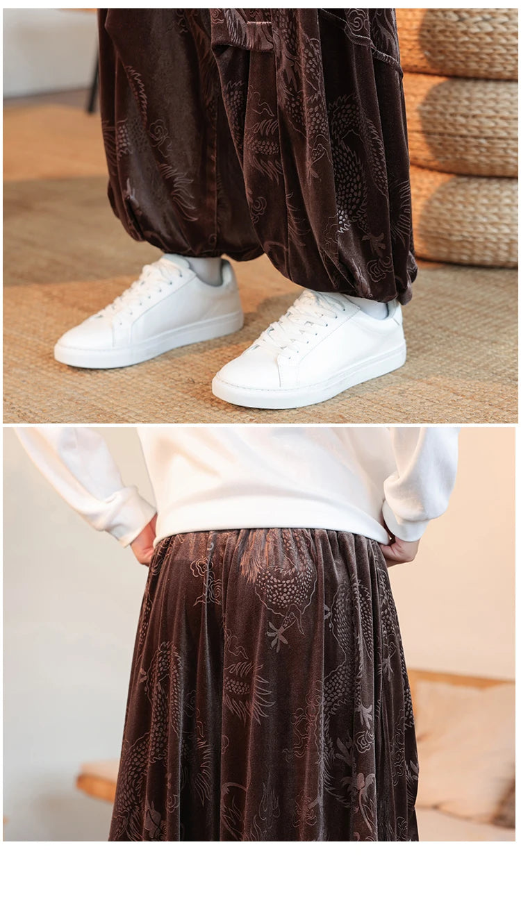 Pantaloni di velluto da uomo autunno inverno retrò drago stampa pantaloni larghi da uomo stile cinese pantaloni casual a gamba larga per uomo taglie forti 5XL
