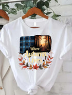Comfortable Printed Women's T-shirt Thanksgiving Autumn Leaves T-shirt Women's Fall Seasonal Graphic T-shirt