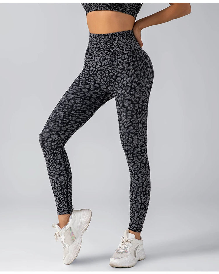 Women's Seamless Leopard Print Yoga Pants with Hip Lifting and High Waist Fitness Pants with High Elasticity PlatiNum