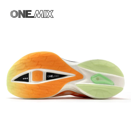 Scarpe da Corsa ONEMIX Marathon con Piastra in Carbonio, Supporto Professionale Stabile, Ammortizzazione, Ultra-leggere e Reattive per Uomo PlatiNum