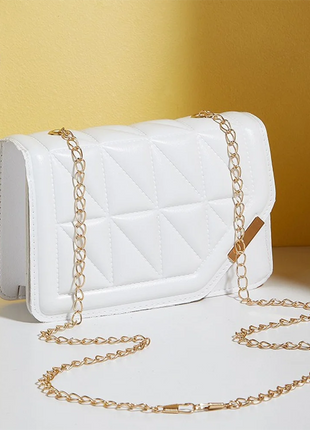 Trendy Embroidered Square Bag  - Diamond Pattern Shoulder Purse with Chain Strap & Magnetic Closure PlatiNum
