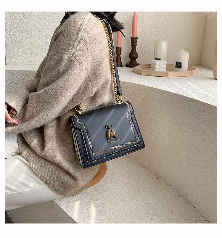 CGCBAG Luxury Brand Women Handbag 2024 New Retro Bee Female Shoulder Bag Simple High Quality Leather Designer Crossbody Bags PlatiNum