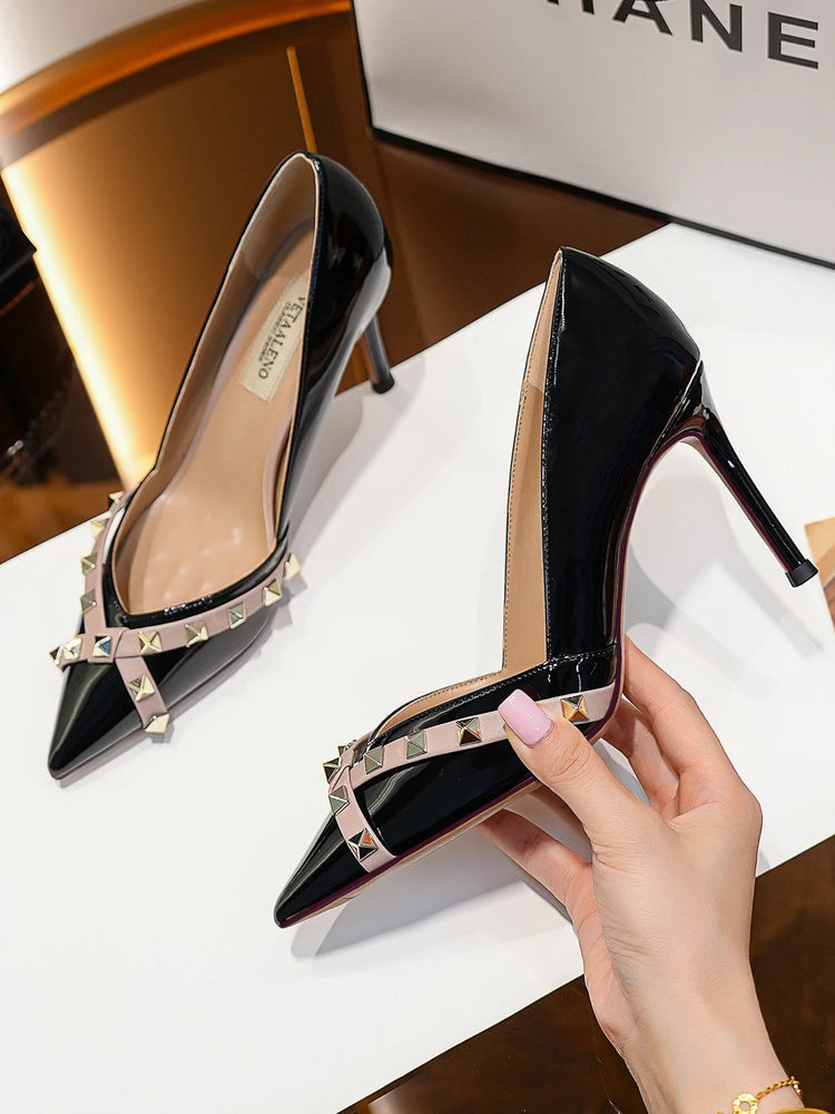 【Misurati la lunghezza dei piedi prima di ordinare】Scarpe da donna con tacco a spillo sottile e punta a punta con rivetti, scarpe eleganti da festa 120-CHC-33 platinumshop