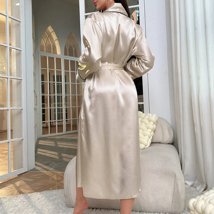 Abito da notte semplice in raso a maniche lunghe con scollo a V e cintura da notte da donna