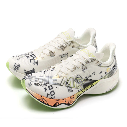 ONEMIX Scarpe da corsa per maratona ultraleggere Scarpe da ginnastica da corsa professionali in nylon con bordo in carbonio con supporto antiurto e rimbalzo PlatiNum