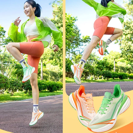 ONEMIX YUE SHUANG Scarpe da corsa estive da uomo Design leggero Asciugatura rapida Maratona Supporto per l'assorbimento degli urti Sneakers da uomo PlatiNum