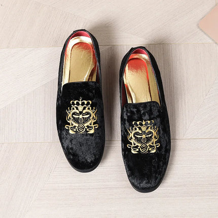 Scarpe in pelle scamosciata di lusso Scarpe da uomo di grandi dimensioni Scarpe da sposa firmate Mocassini ricamati Scarpe da festa piatte da uomo Oxford di alta qualità