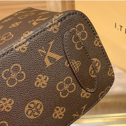 Women's handbag 2025 new autumn and winter designer shoulder crossbody bag, fashionable and high-end pillow bag PlatiNum