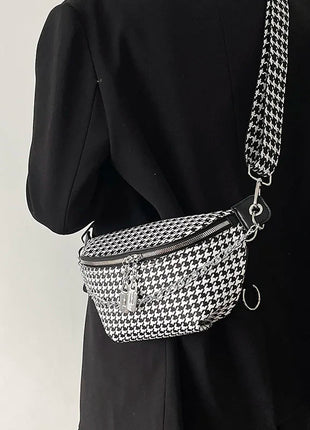 Women Chain Waist Bag Luxury Designer Chest Pack Quality PU Leather Fanny Pack Phone Purse Female Shoulder Crossbody Bag PlatiNum