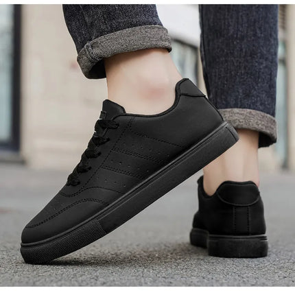 Men Classic Leather Skate Shoes Lace Up Flat Casual Sneakers Non Slip Daily Walking Footwear Black White 2 Colors