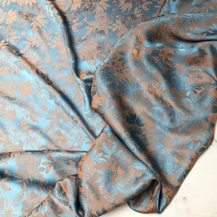 Tessuto jacquard con motivo peonia in rilievo bicolore al metro per gonne, pigiami, cucito, tessuto Hanfu stampato, delicato sulla pelle, sottile e morbido