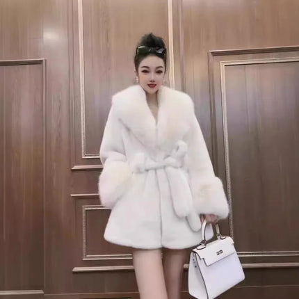 Luxury Brand Chic Faux Fur Coats Fur Collar Oversized with Belt Women Fur Jackets Winter Long Sleeve Outerwear Soft Coats New