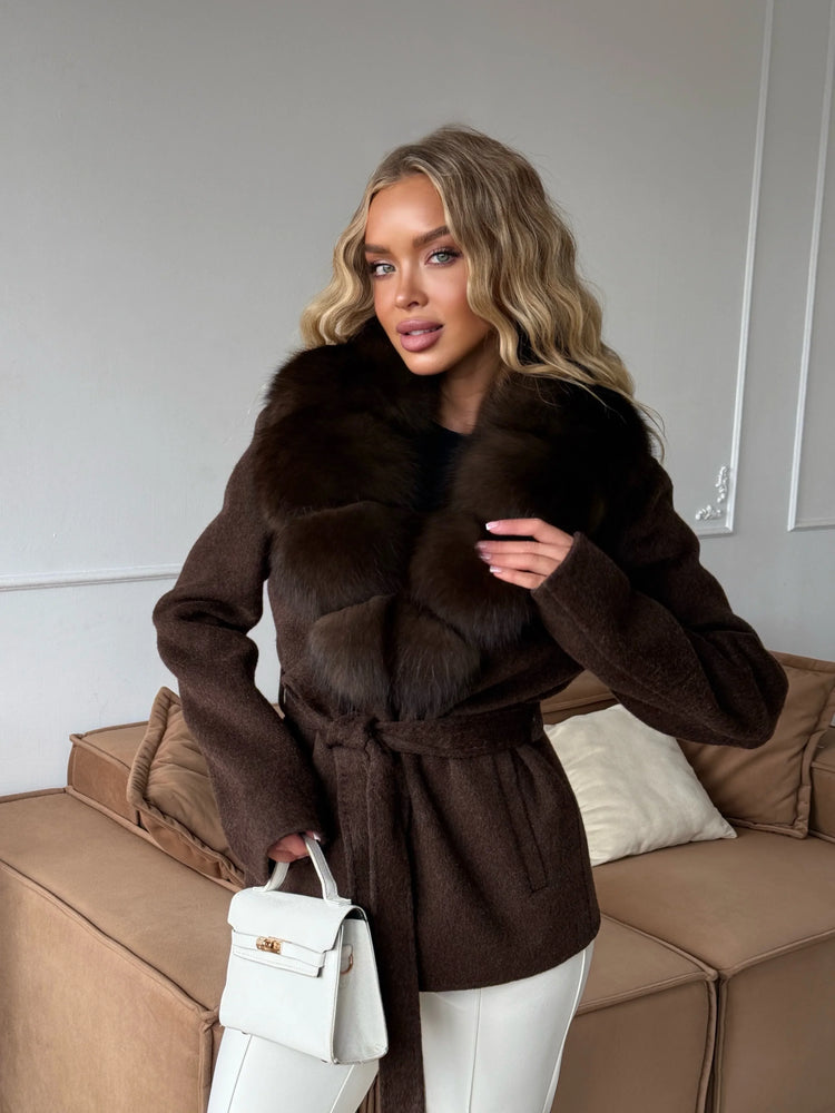 Solid Color Big Fur Collar Tied Woolen Jacket Fashion Waist Cinching Long Sleeved Short Coat 2026 Autumn Street Daily Clothing