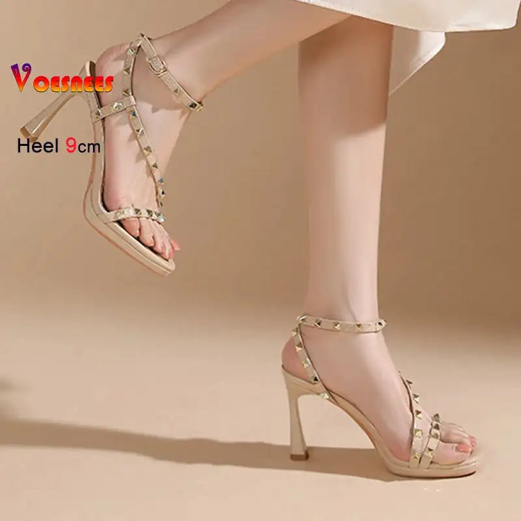 Sandali Estivi da Donna con Rivetti Colorati, Punta Tonda, Tacco Sottile 9cm, Cinturino alla Caviglia, Fascia Stretta Dritta, Scarpe Eleganti da Donna platinumshop