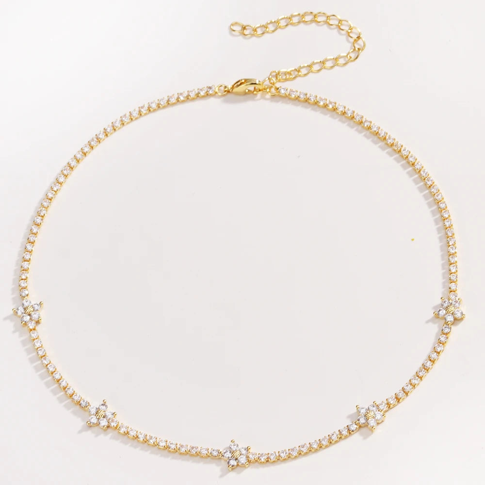 Moda estiva Blu Verde Rosso Fiore bianco Cubic Zirconia Fascino di cristallo CZ Collana a catena da tennis per donne Eleganti gioielli da festa