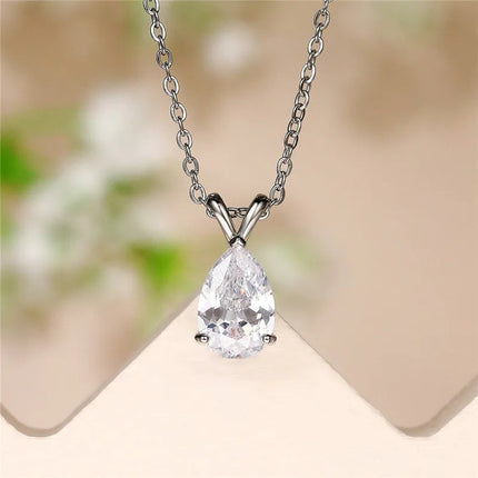 Huitan Luxury Pear Cubic Zirconia Pendant Necklace for Bridal Wedding Engagement Party High-quality Silver Color Fashion Jewelry PlatiNum