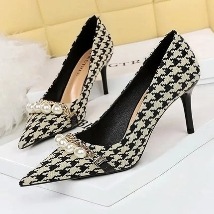BIGTREE Scarpe 2026 Primavera Donna Pompe Catena di metallo perlato Tacchi alti Grana a quadri Tacchi a spillo Tacchi da donna Scarpe da banchetto di lusso 43 platinumshop