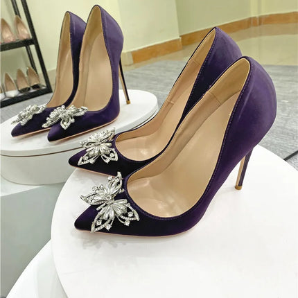 Scarpe da donna in raso Primavera Autunno Decorazione farfalla con strass Tacchi alti eleganti 8CM 10CM 12CM Décolleté da banchetto a punta moda
