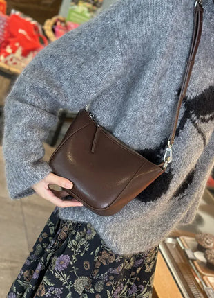 Nuova borsa in vera pelle, versatile borsa a tracolla piccola in pelle di vacchetta di alta qualità per donna