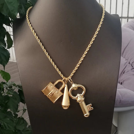 Collana placcata in oro Set di gioielli boutique Set di collane da sposa Set di gioielli di qualità di lusso per uomini e donne platinumshop