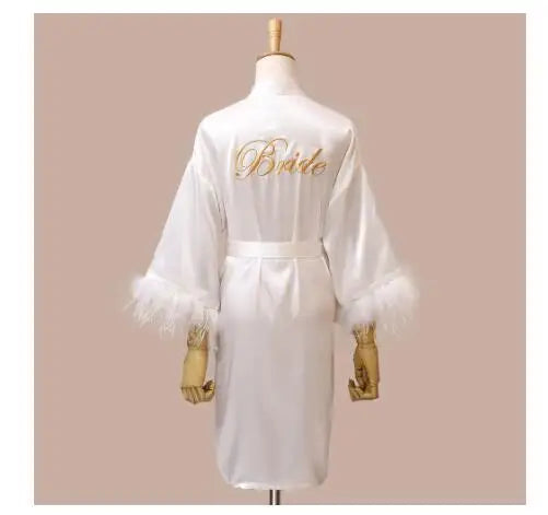 Donna piuma sposa damigella d'onore abito da sposa raso Kimono accappatoio abito da notte ricamo lettera camicia da notte scollo a v Lingerie
