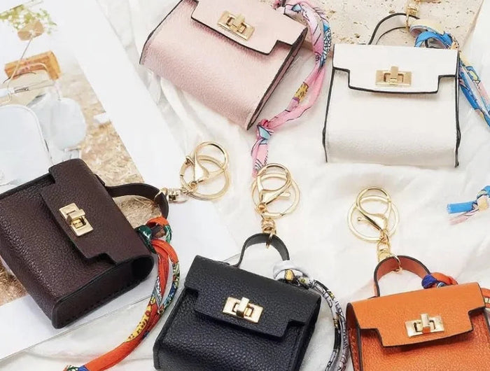 Brand Fashion Coin Purse Luxury Simple Flip Small Bag High-end Bag Pendant Exquisite Lock Silk Scarf Mini Lipstick Headphone Bag PlatiNum